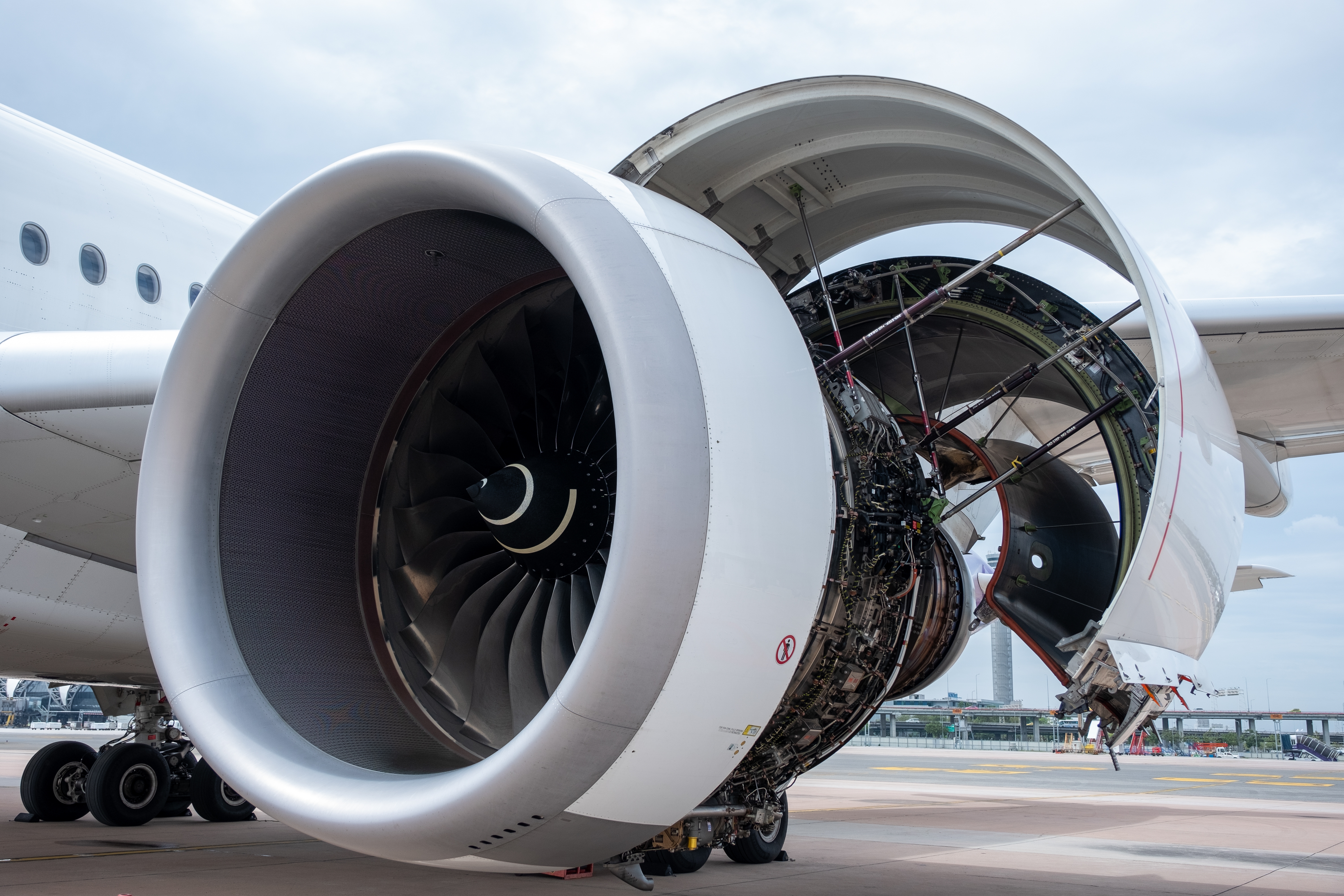 Flugzeugtriebwerk Engine MRO