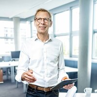 Dr. Thomas Mielke